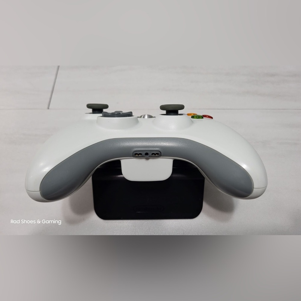 Xbox Controller - Picture 2 of 4